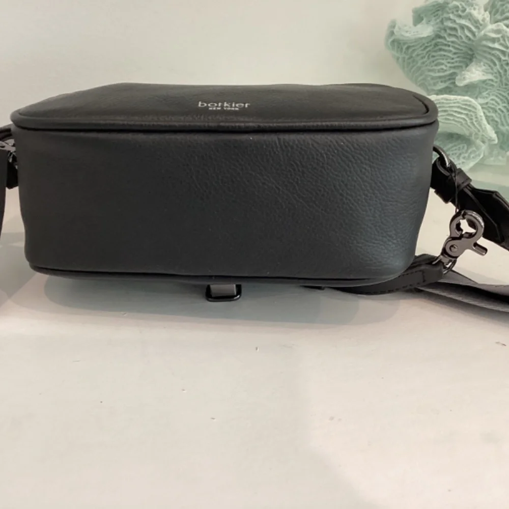 REDUCED $245 Botkier Cobble Hill Camera Crossbody Bag Black Crossgrain Leather